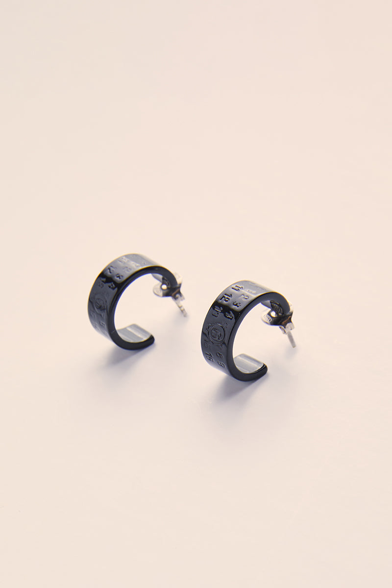 Numeric Minimal Signature Hoop Earrings-Black MM6 MAISON MARGIELA