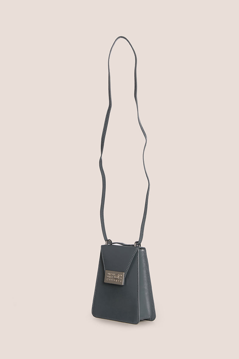 Numeric-plaque crossbody bag-Anthracite gray MM6 MAISON MARGIELA