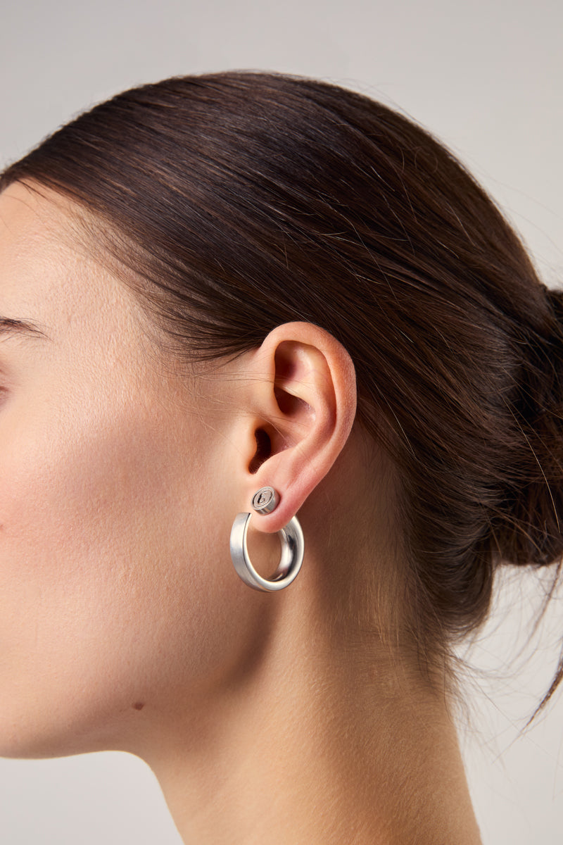 Round-flat big hoop earrings/Silver MM6 MAISON MARGIELA