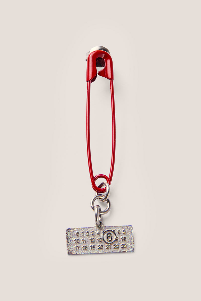 Safety Pin brass earrings/Red MM6 MAISON MARGIELA