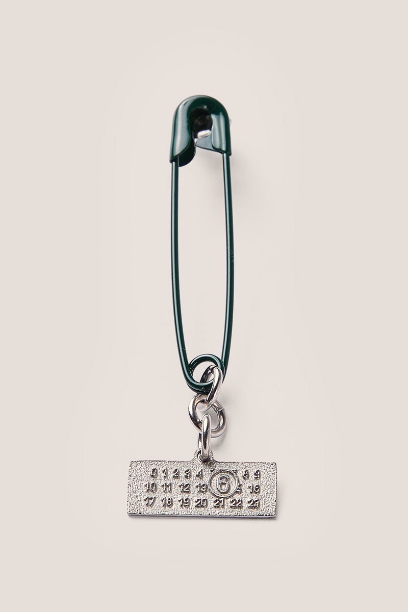 Safety Pin brass earrings/Green MM6 MAISON MARGIELA