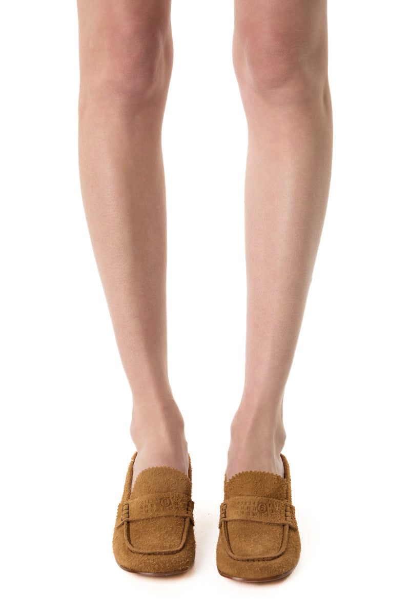 Swing toe suede leather loafer/Beige MM6 MAISON MARGIELA
