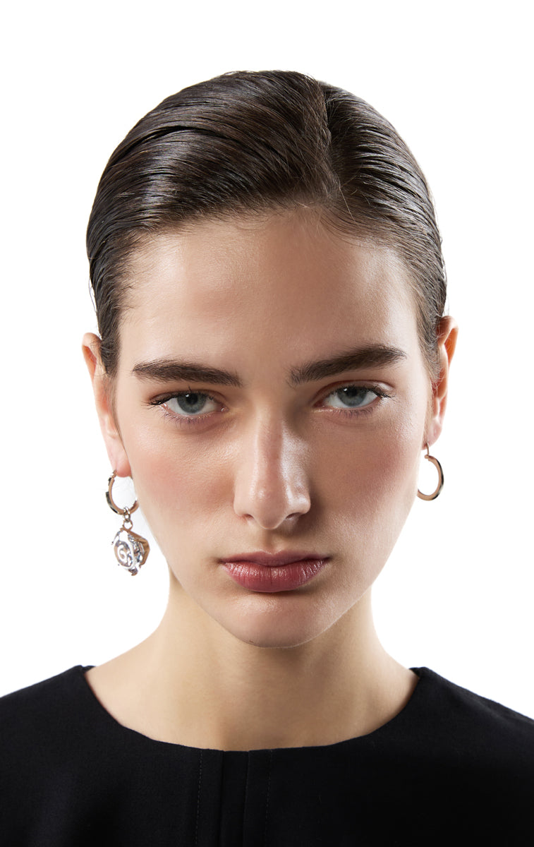 Pendant-embellished hoop earrings/ Silver MM6 MAISON MARGIELA