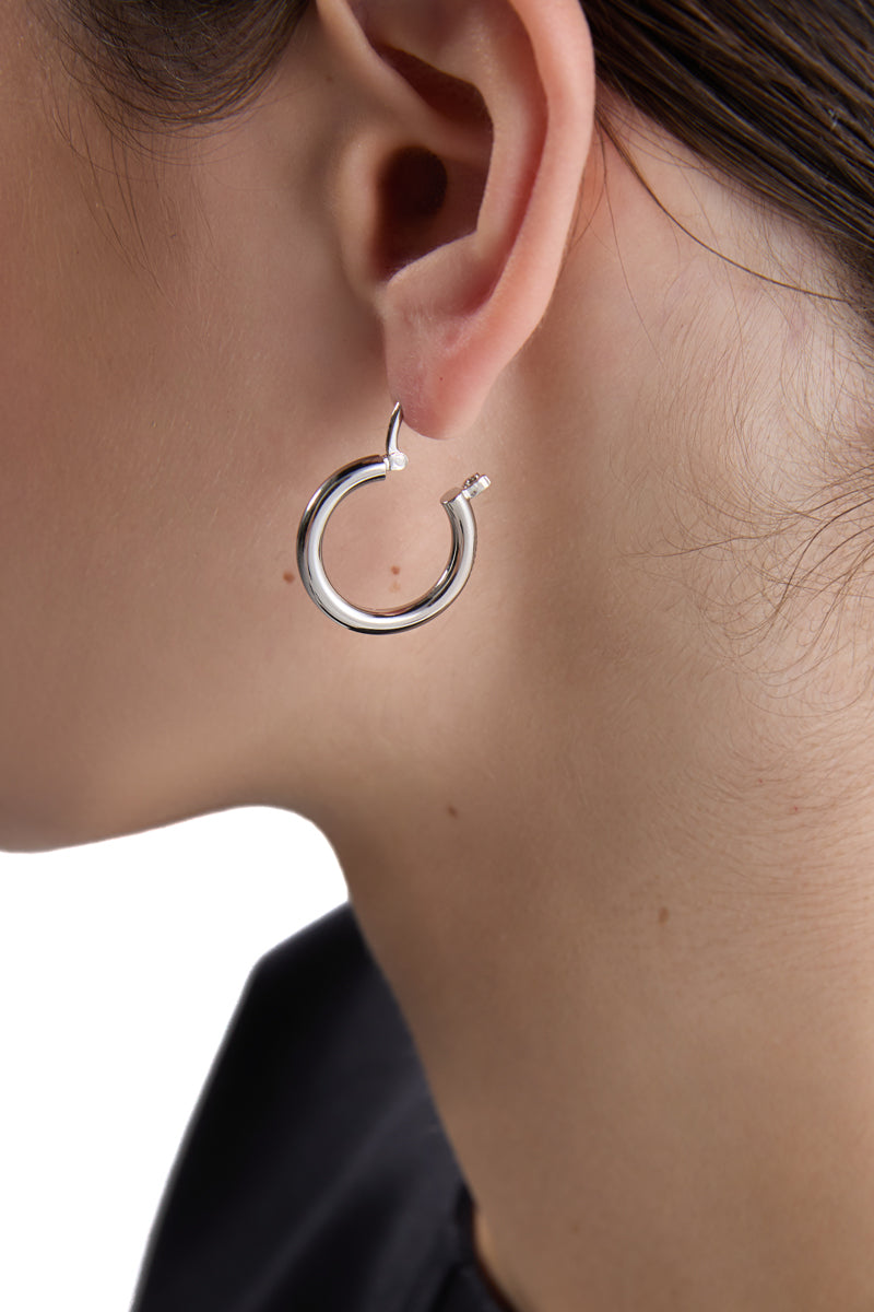 Pendant-embellished hoop earrings/ Silver MM6 MAISON MARGIELA