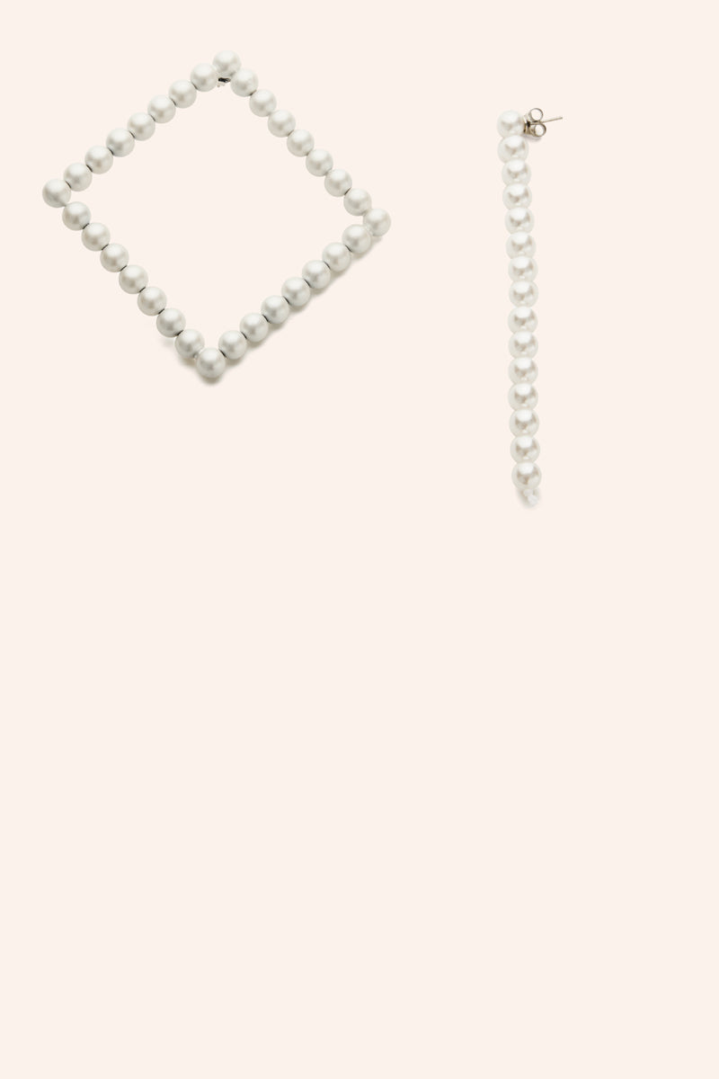 Asymmetric pearl earrings-Silver/White MM6 MAISON MARGIELA
