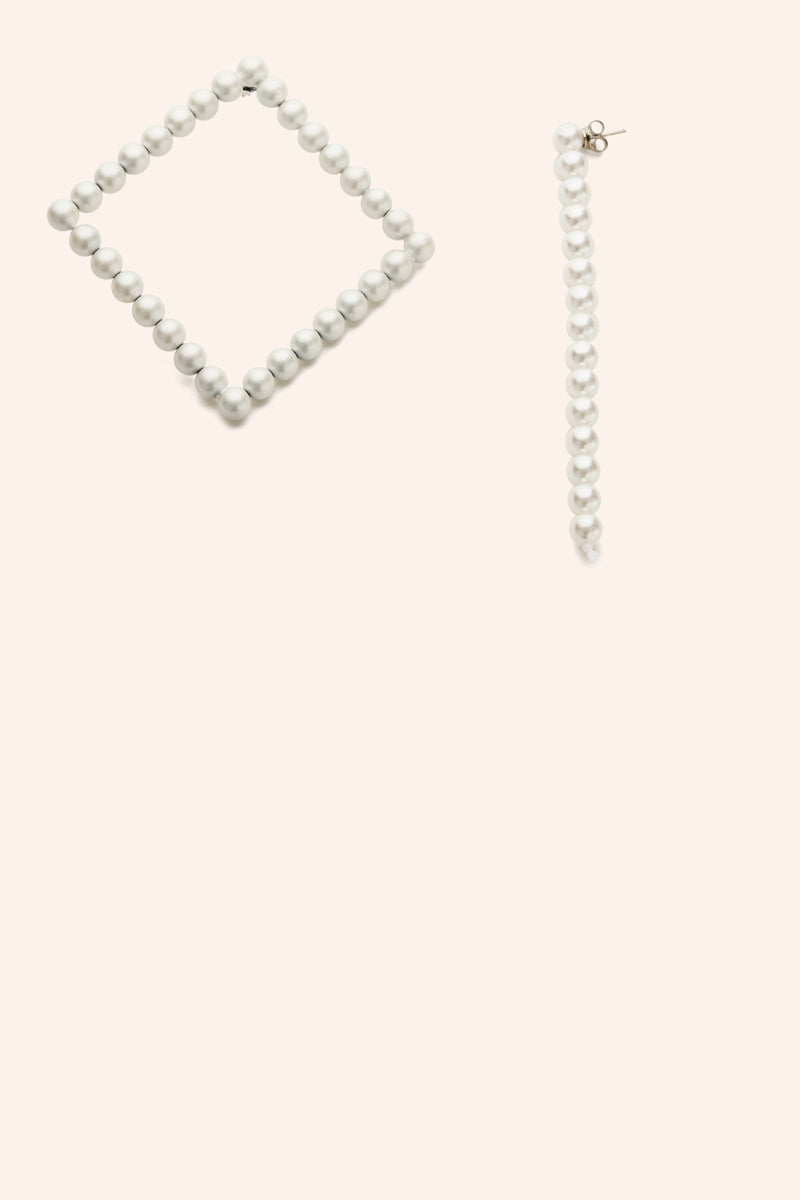 Asymmetric pearl earrings-Silver/White MM6 MAISON MARGIELA